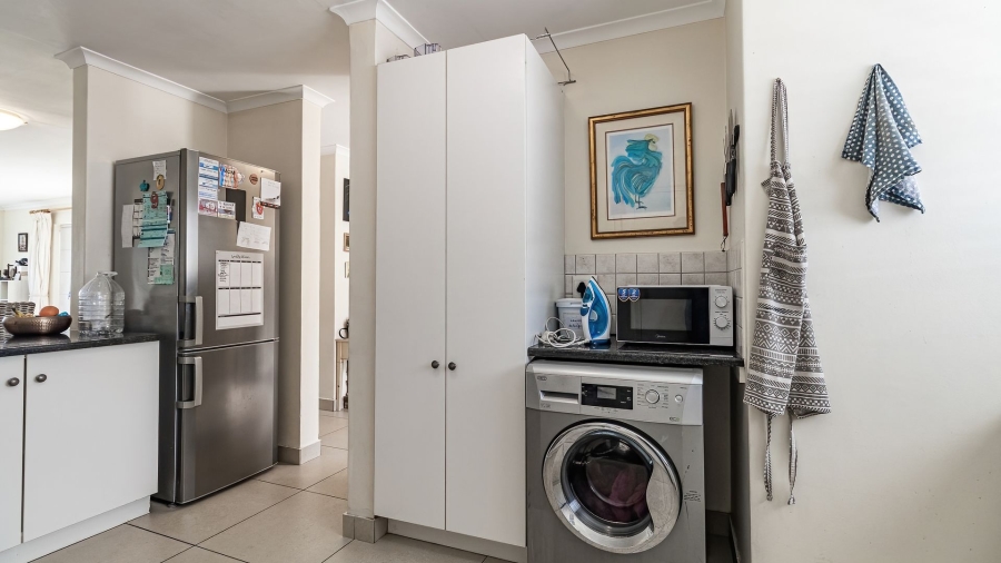 To Let 3 Bedroom Property for Rent in Old Place Western Cape